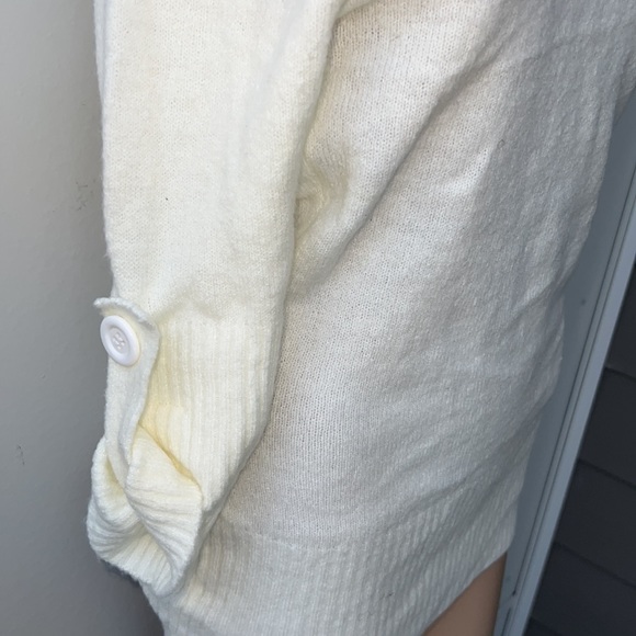 Off The Shoulder Top- Ivory size L - Picture 2 of 5